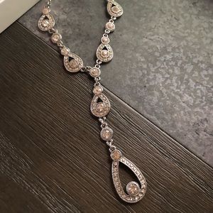Diamond like necklace